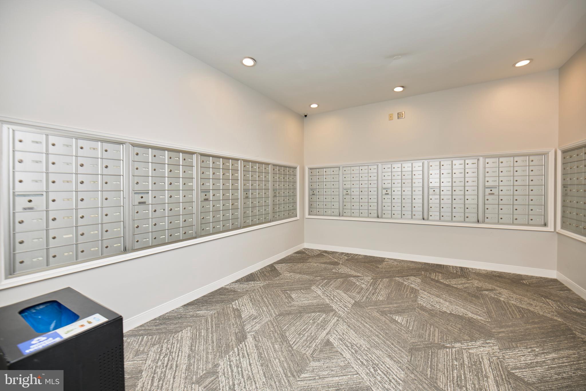 851 North Glebe Road, Unit 1514 Arlington, VA 22203 - Photo 37 of 47 a view of an empty room with a window