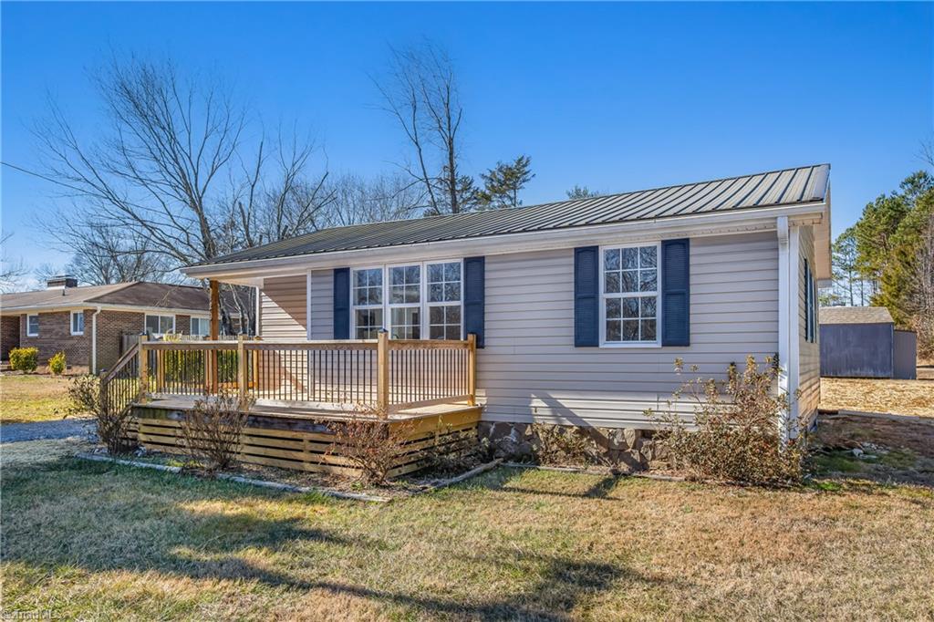 129 River Road Boonville, NC 27011 - Photo 3 of 28 Gallery Image 3