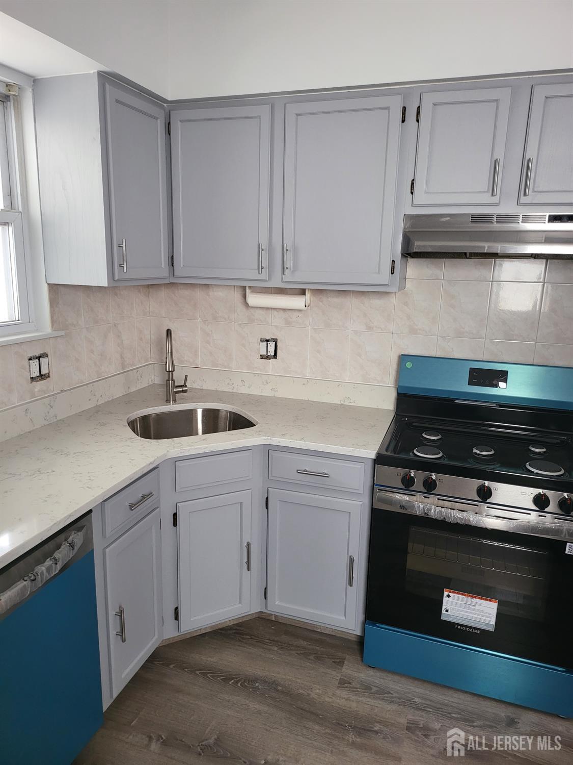 54 State Street Perth Amboy, NJ 08861 - Photo 5 of 21