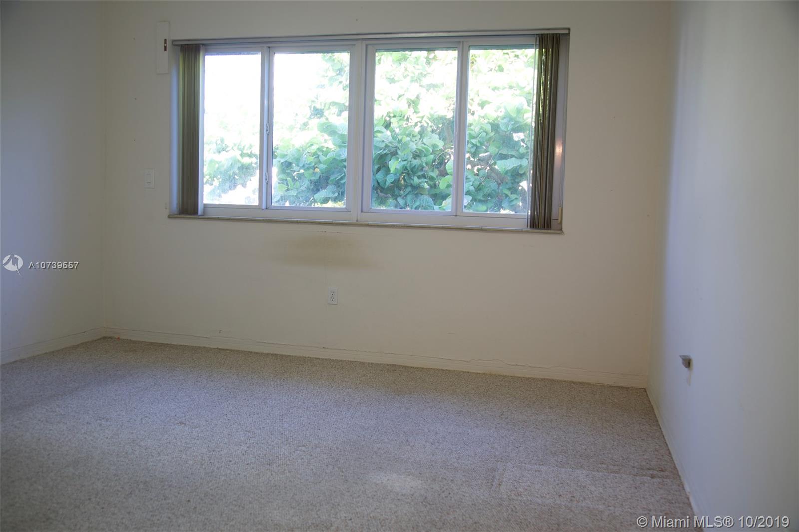 9240 Harding Avenue Surfside, FL 33154 - Photo 11 of 32