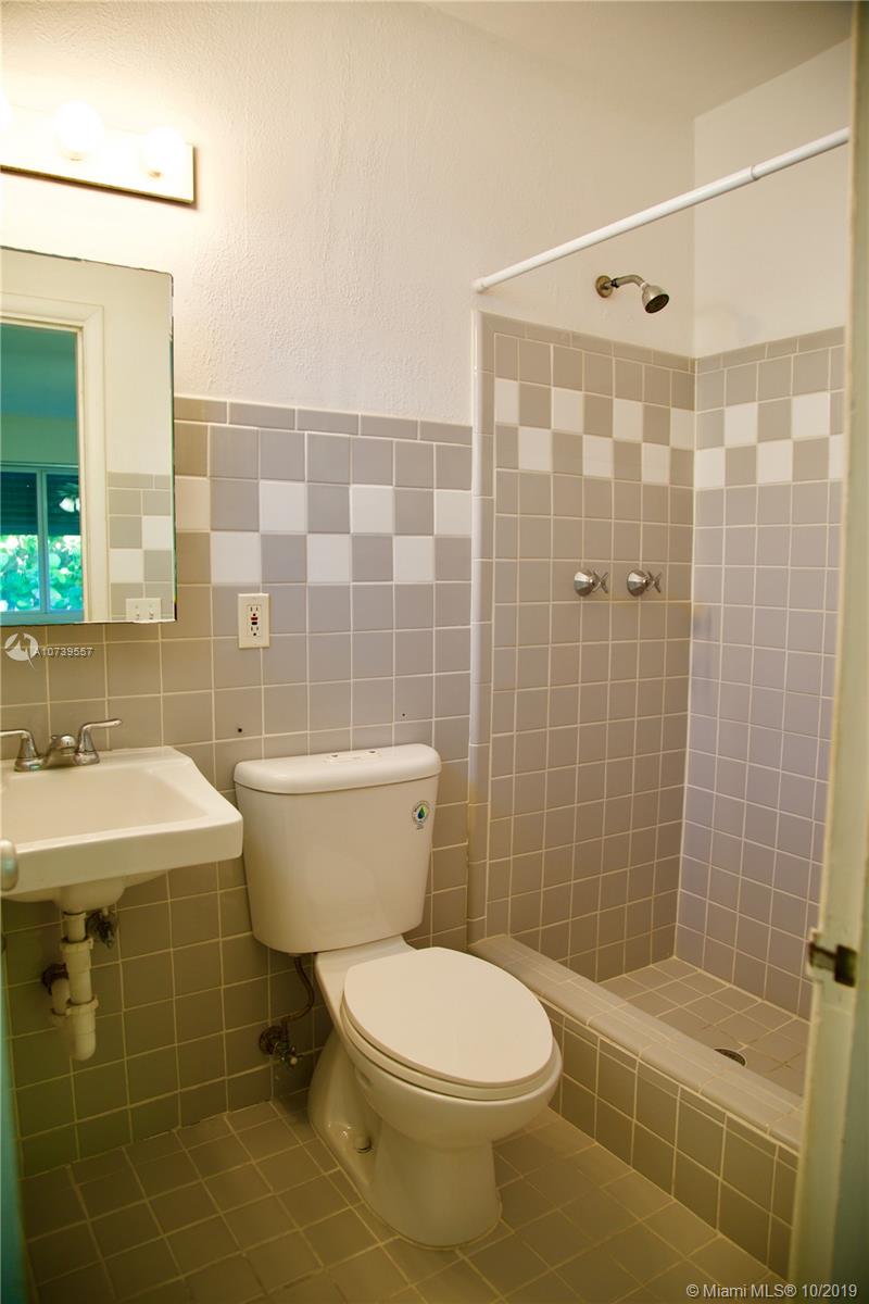 9240 Harding Avenue Surfside, FL 33154 - Photo 17 of 32