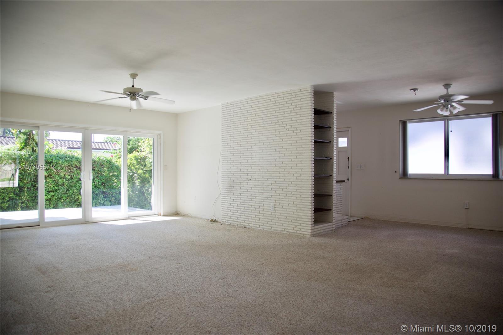 9240 Harding Avenue Surfside, FL 33154 - Photo 7 of 32
