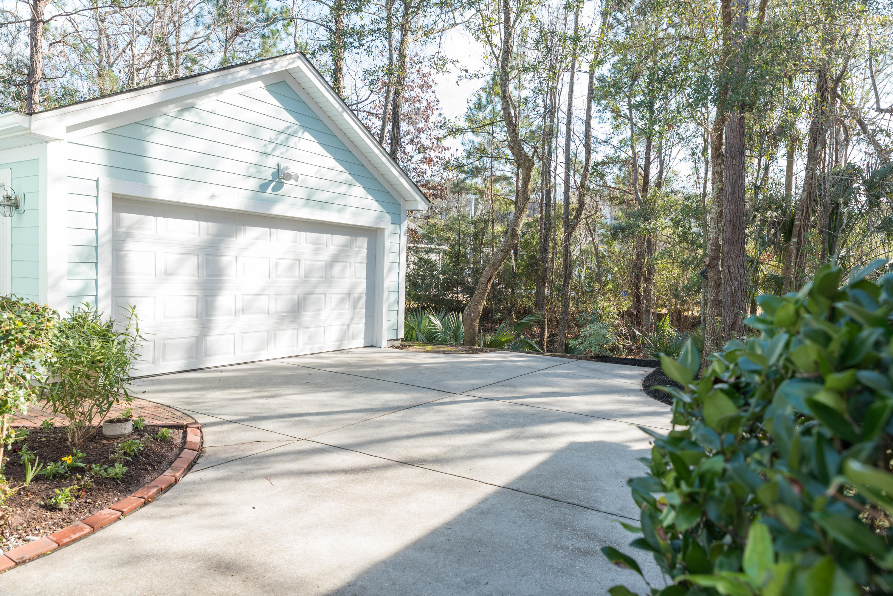 2813 Caitlin's Way Mount Pleasant, SC 29466 - Photo 4 of 46 2 Car Garage