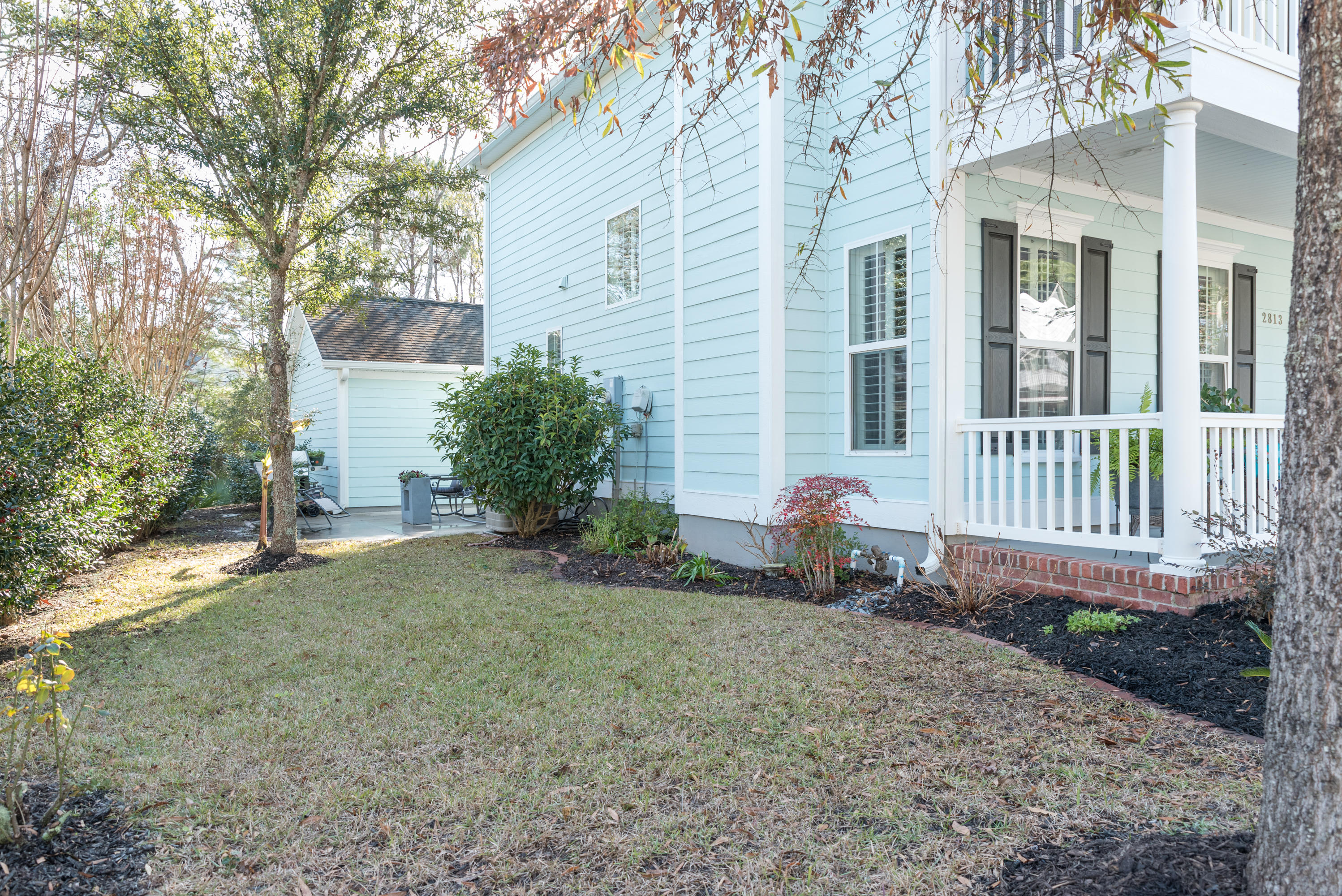 2813 Caitlin's Way Mount Pleasant, SC 29466 - Photo 30 of 46 Side Yard