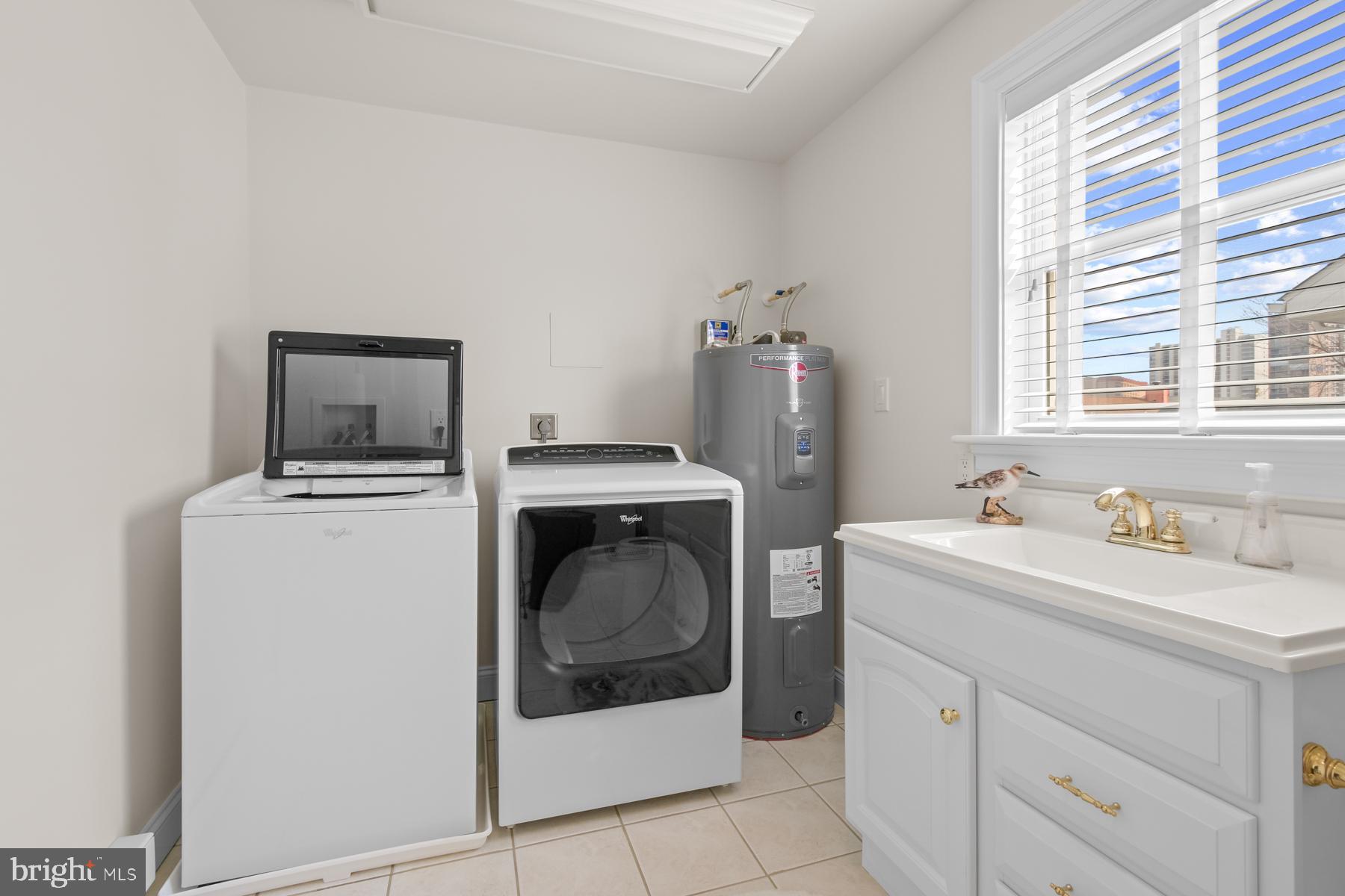 134 Old Landing Road Ocean City, MD 21842 - Photo 22 of 61 Laundry room/bath