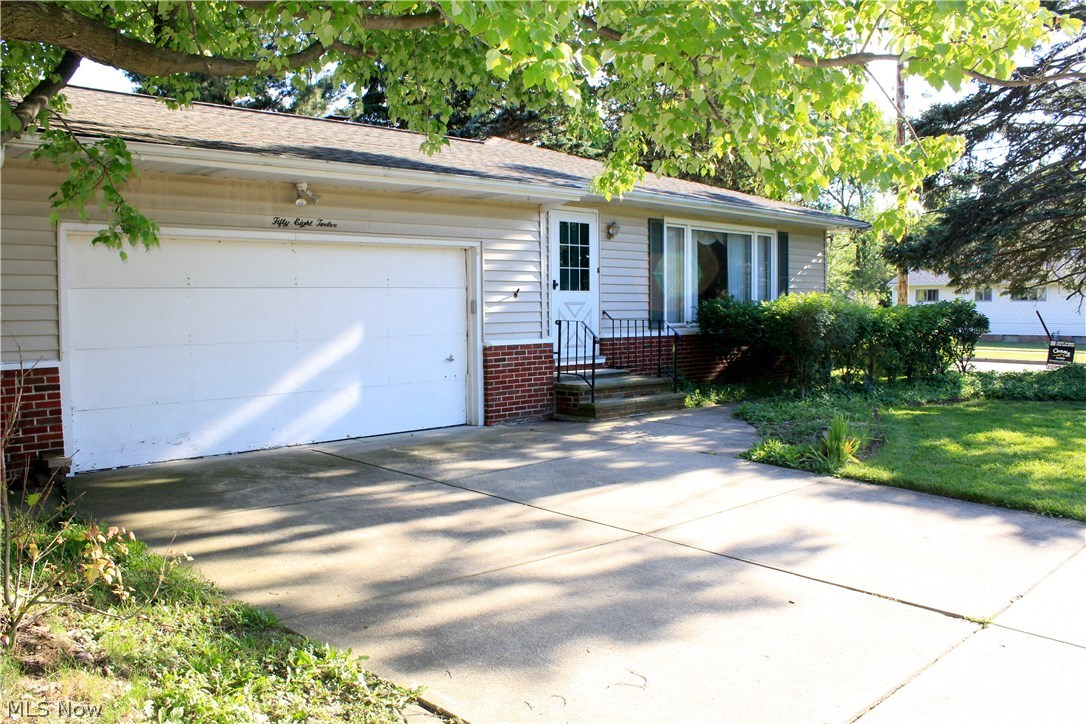 5812 Wilson Mills Road Cleveland, OH 44143 - Photo 2 of 22 Gallery Image 2