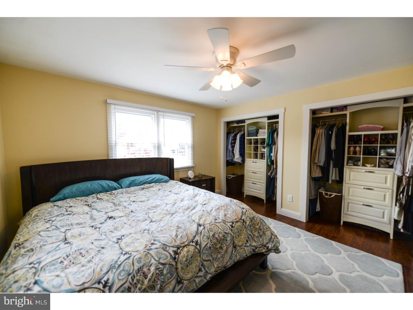 72 Kansas Road Pennsville, NJ 08070 - Photo 9 of 22 a bedroom with a large bed and dresser