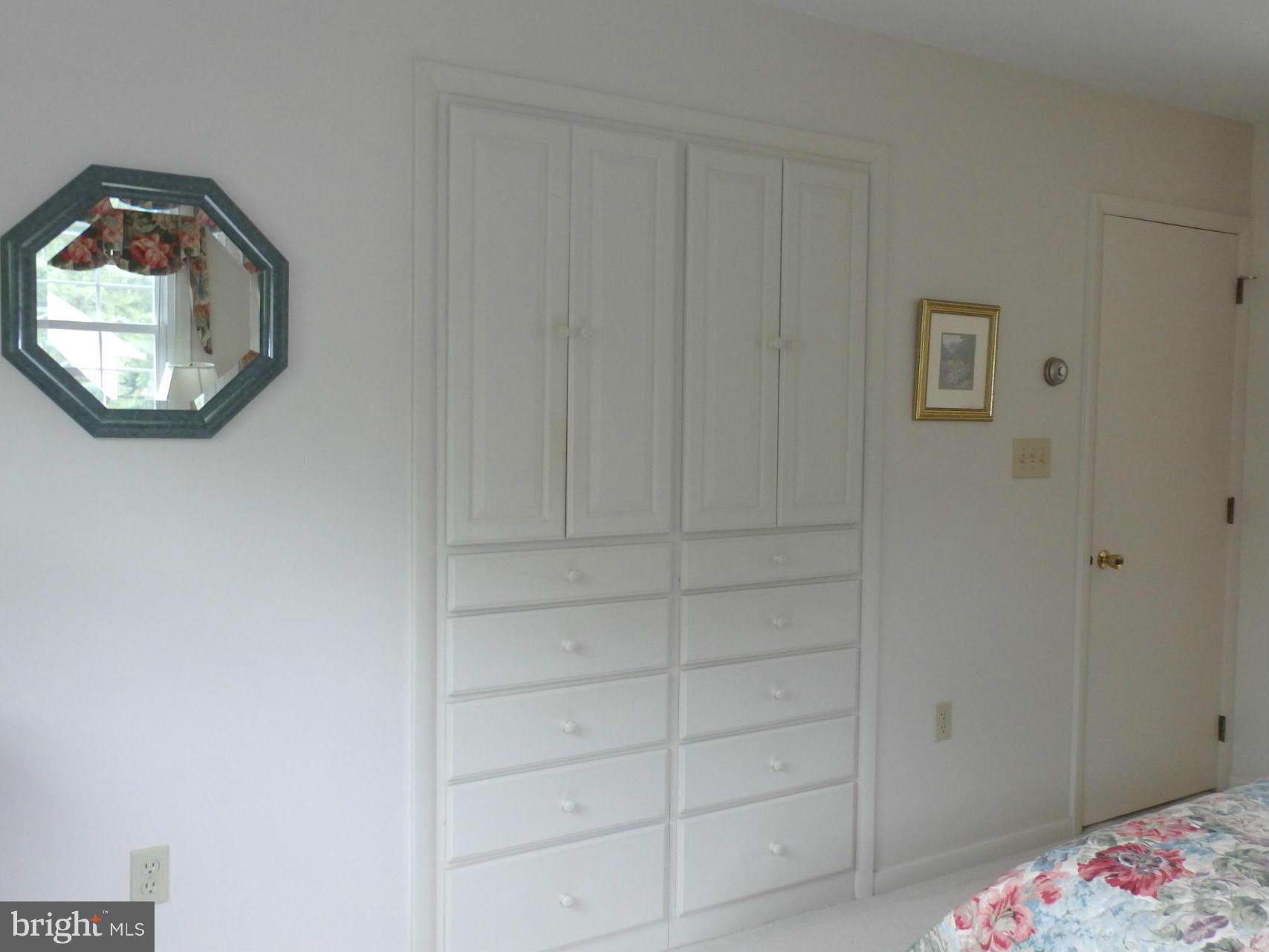 7940 Edgewood Farm Road Frederick, MD 21702 - Photo 15 of 30 Built in cabinetry in owner's suite