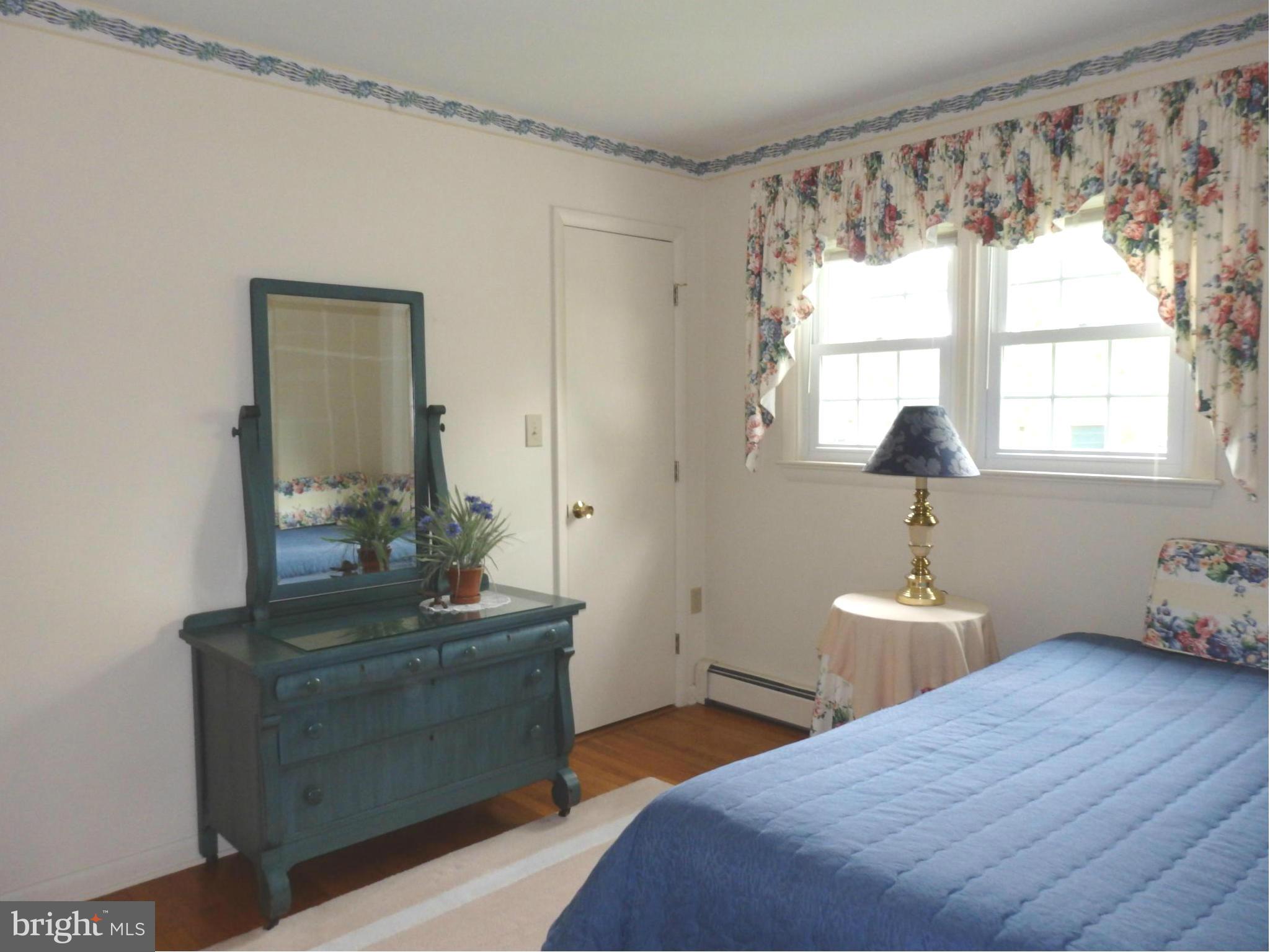 7940 Edgewood Farm Road Frederick, MD 21702 - Photo 17 of 30 Bedroom 2 on upper level