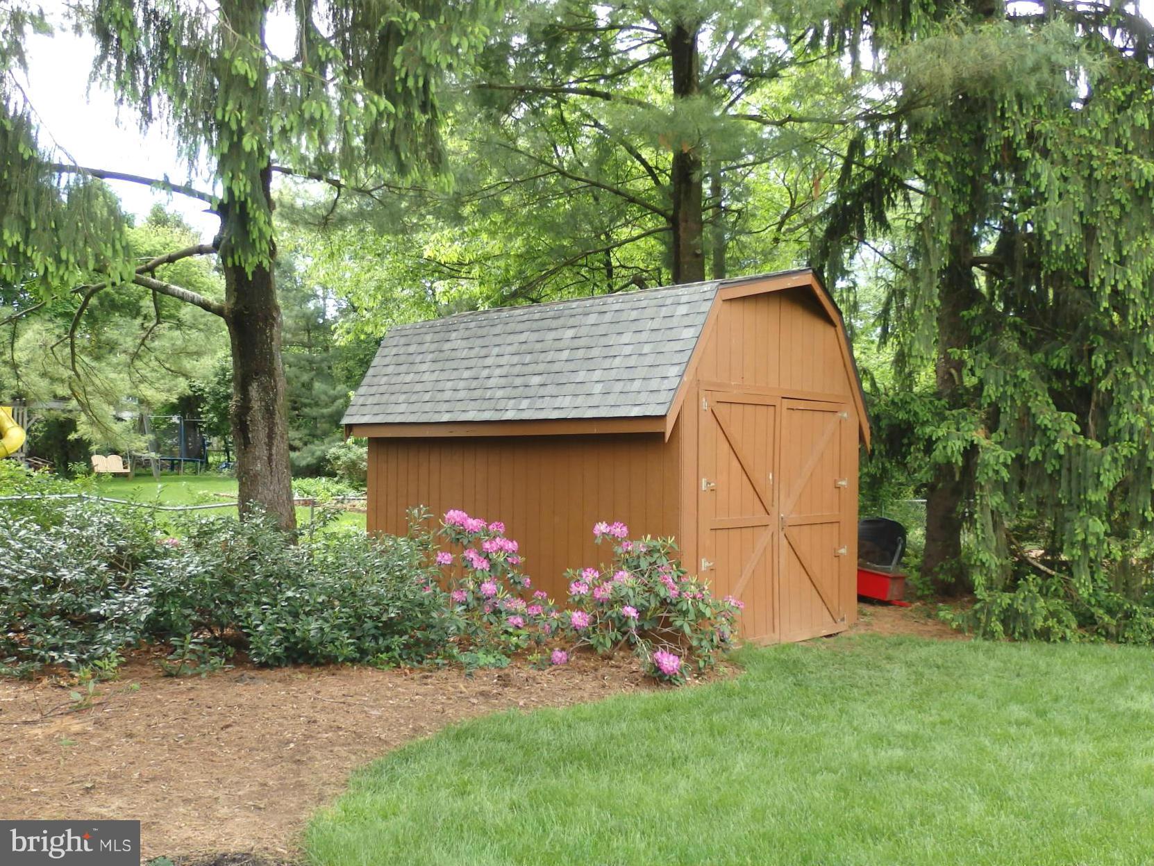 7940 Edgewood Farm Road Frederick, MD 21702 - Photo 27 of 30 Large storage shed