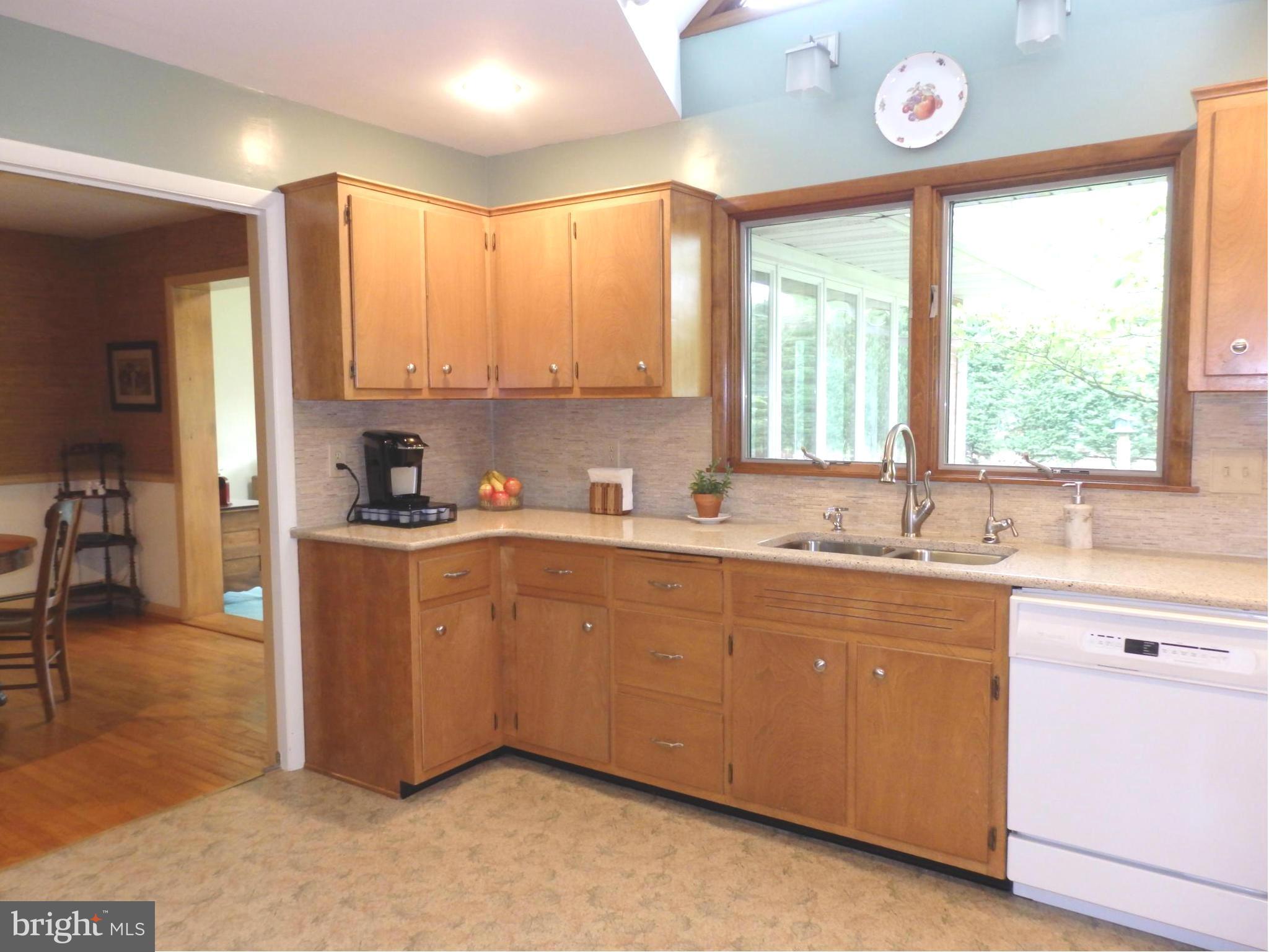 7940 Edgewood Farm Road Frederick, MD 21702 - Photo 7 of 30 Kitchen has silestone counters