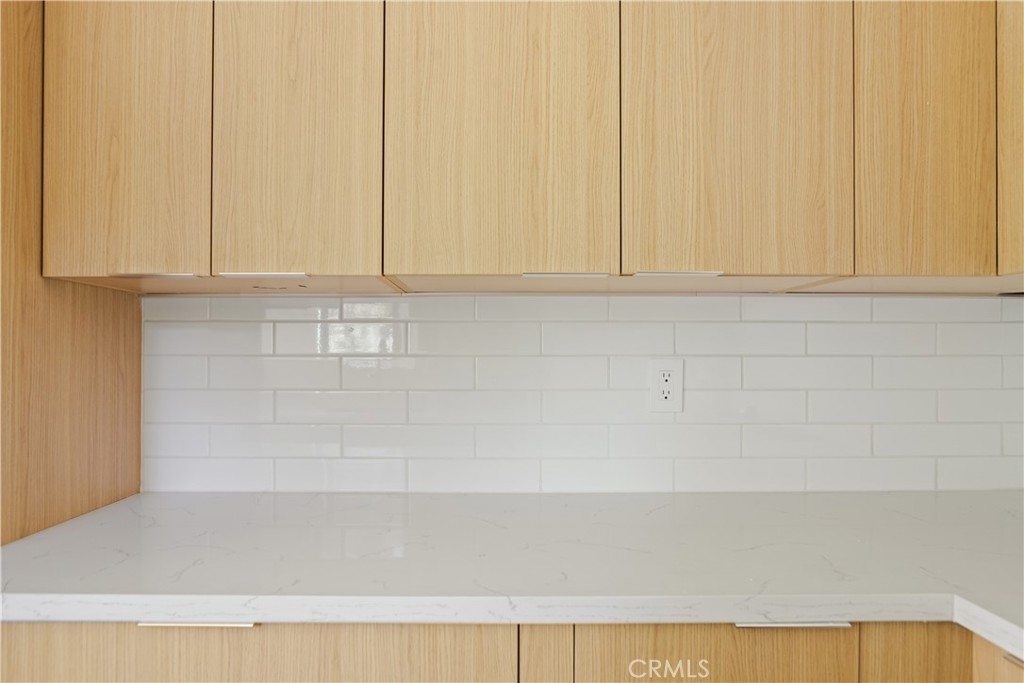 2671 1/2 Benedict Street Los Angeles, CA 90039 - Photo 11 of 39 a view of entryway with kitchen