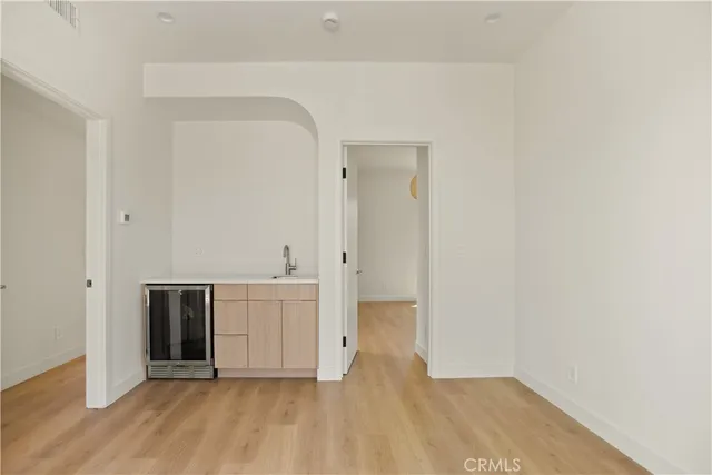 a view of a terrace with sky view