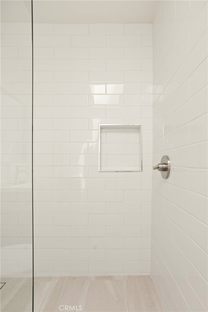 2671 1/2 Benedict Street Los Angeles, CA 90039 - Photo 4 of 39