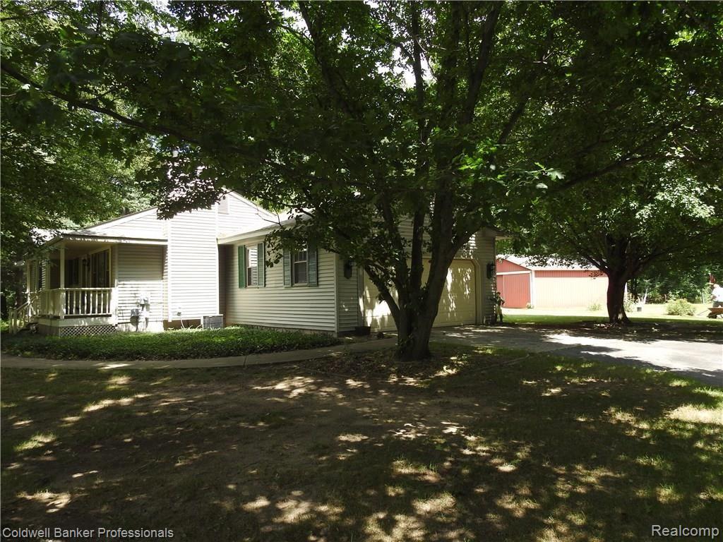 1779 Peppermill Road Lapeer, MI 48446 - Photo 6 of 32 DSCN0111.JPG