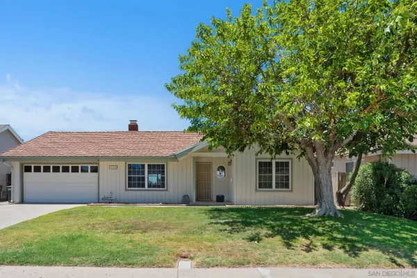 $1,100,000 | 13718 Ahwahnee Way, Poway, CA 92064