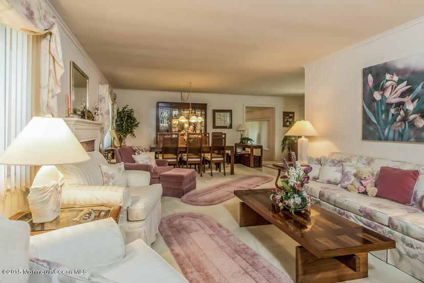 603 Isham Circle Brielle, NJ 08730 - Photo 4 of 24 006-Living_Room-1681140-small