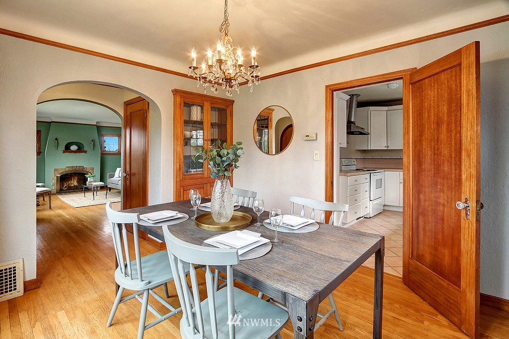 4510 Southwest Lander Street Seattle, WA 98116 - Photo 7 of 25 Gallery Image 7