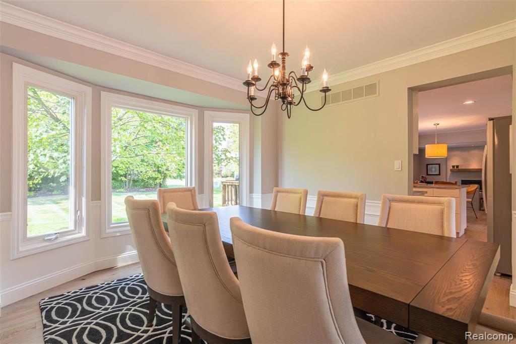 351 Silvervale Drive Rochester Hills, MI 48309 - Photo 13 of 49