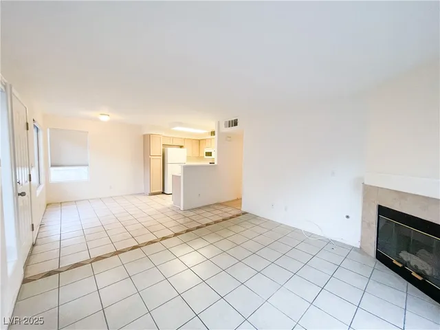 $1,300 | 3065 Casey Drive, Unit 201, Las Vegas, NV 89120