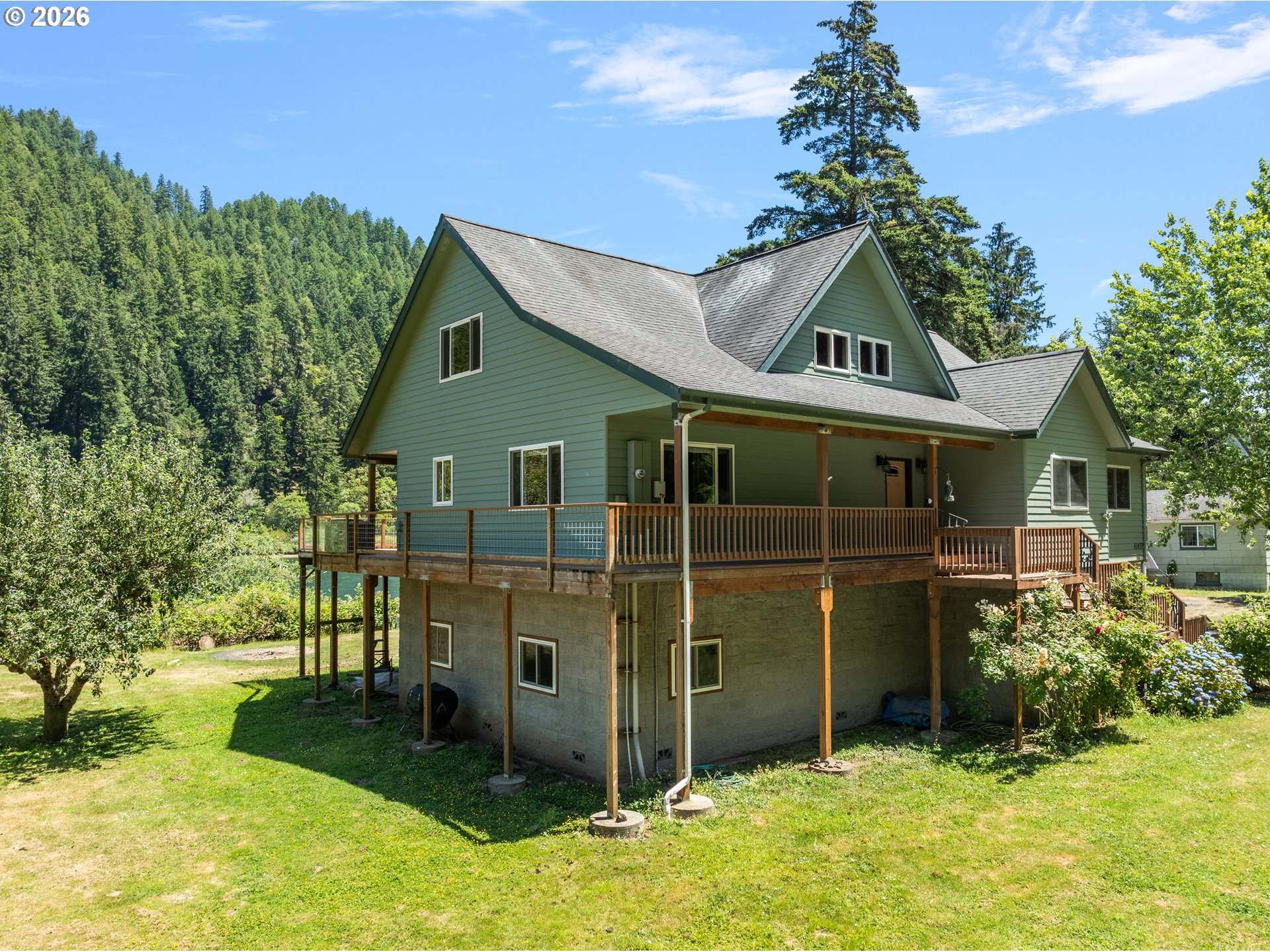 41459 Highway 38 Reedsport, OR 97467 - Photo 4 of 48 Deck