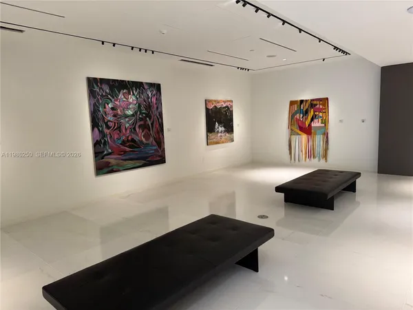 $13,950 | 300 Biscayne Blvd Way, Unit 3805W, Miami, FL 33131