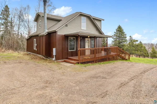 $750,000 | 6076 Highway 61, Silver Bay, MN 55614