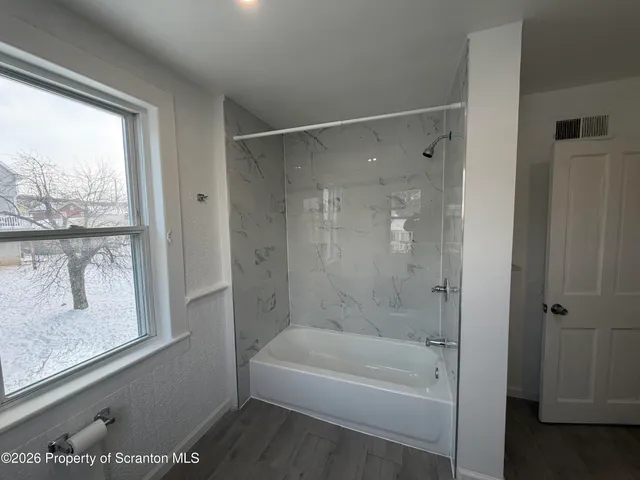 $1,450 | 101 Clarkson Street, Unit 2, Jessup, PA 18434