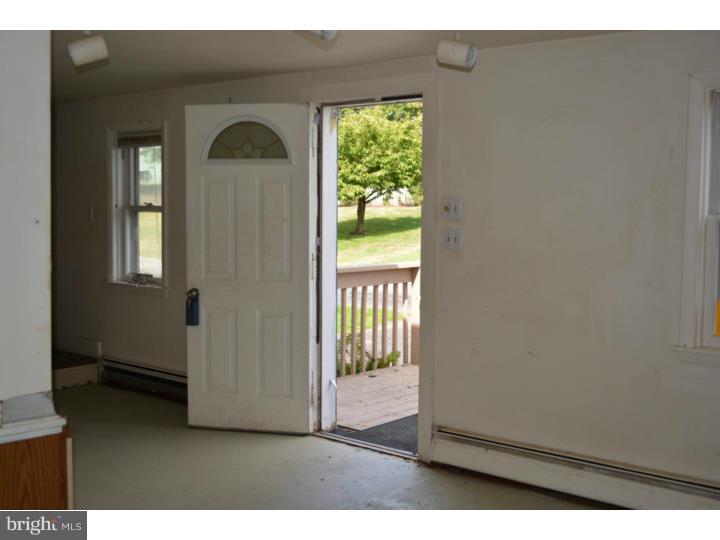 4210 Chestnut Hill Road Center Valley, PA 18034 - Photo 3 of 20 Gallery Image 3