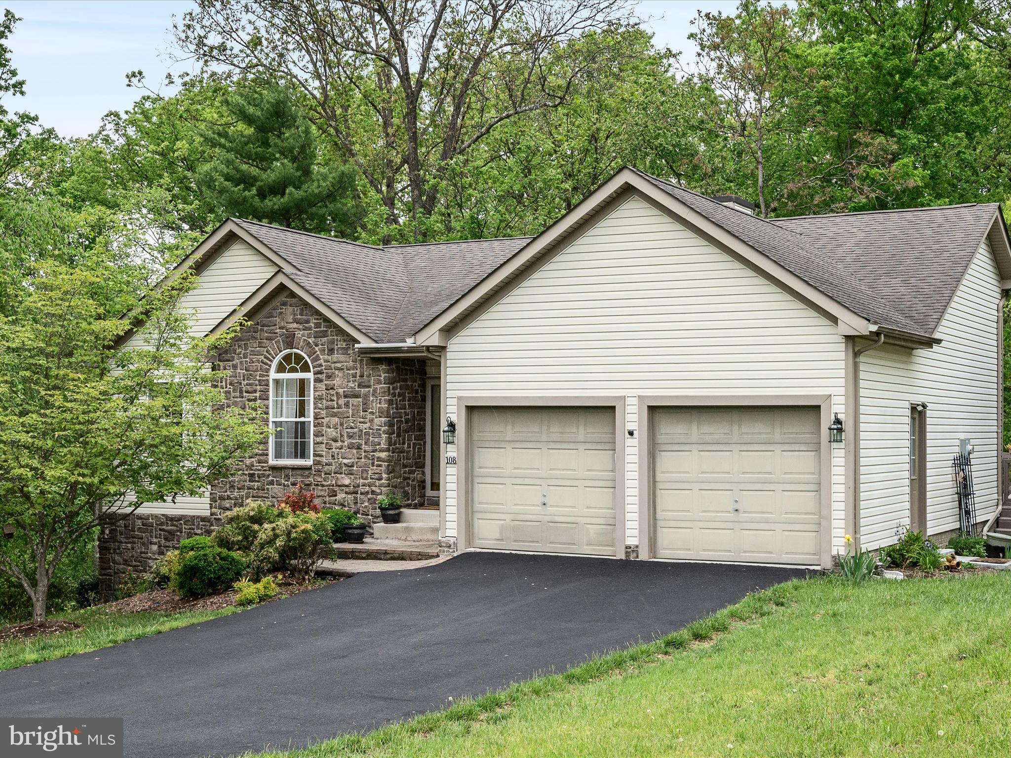 a view of house and outdoor space