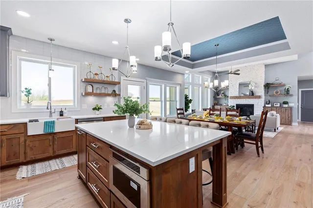 $1,100,000 | 18068 Stillwell Road, Bonner Springs, KS 66012