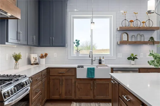 $1,100,000 | 18068 Stillwell Road, Bonner Springs, KS 66012