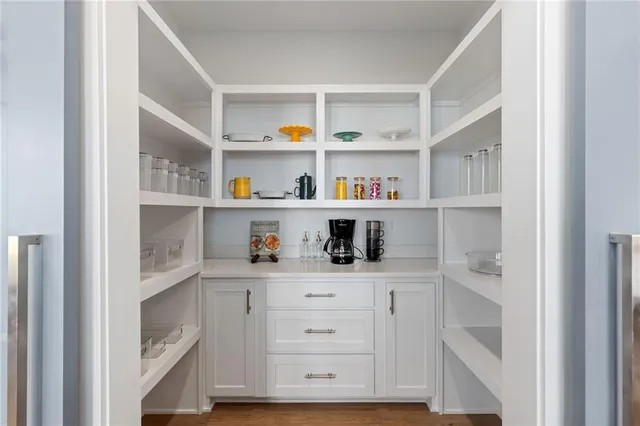 $1,100,000 | 18068 Stillwell Road, Bonner Springs, KS 66012