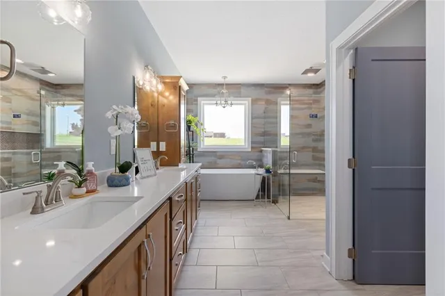 $1,100,000 | 18068 Stillwell Road, Bonner Springs, KS 66012