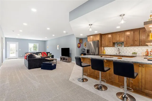 $1,100,000 | 18068 Stillwell Road, Bonner Springs, KS 66012