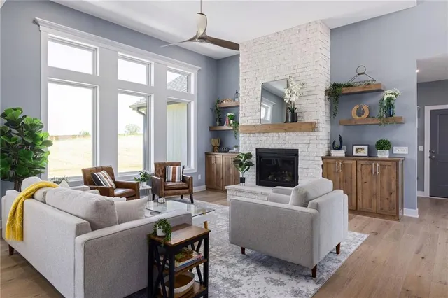 $1,100,000 | 18068 Stillwell Road, Bonner Springs, KS 66012