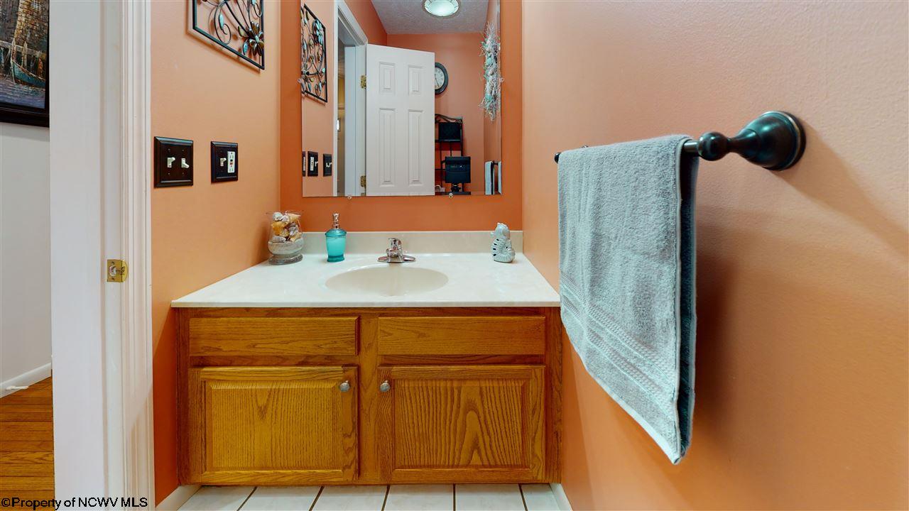 30 Mountain View Road Bridgeport, WV 26330 - Photo 14 of 29 Gallery Image 14