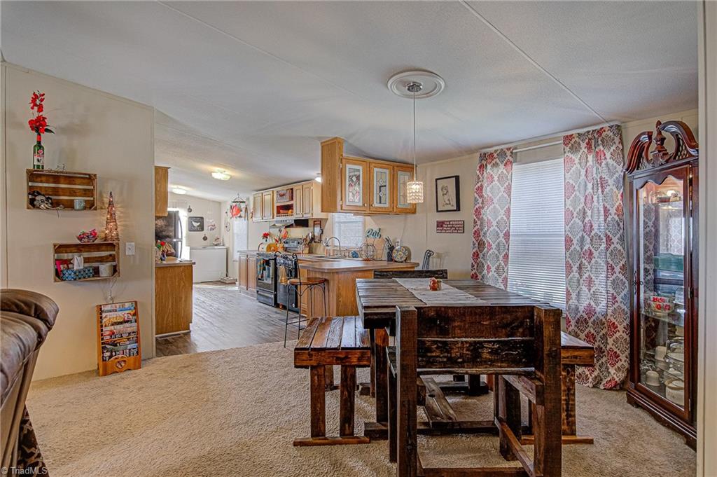 316 Foxwood Road Madison, NC 27025 - Photo 5 of 27