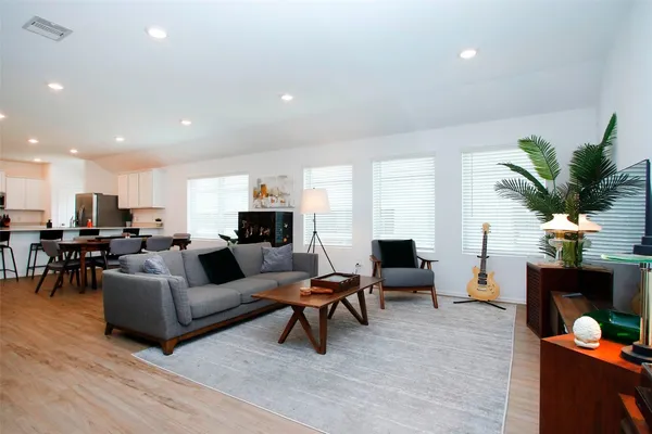 $1,875 | 19326 Via Vinovo Court, New Caney, TX 77357
