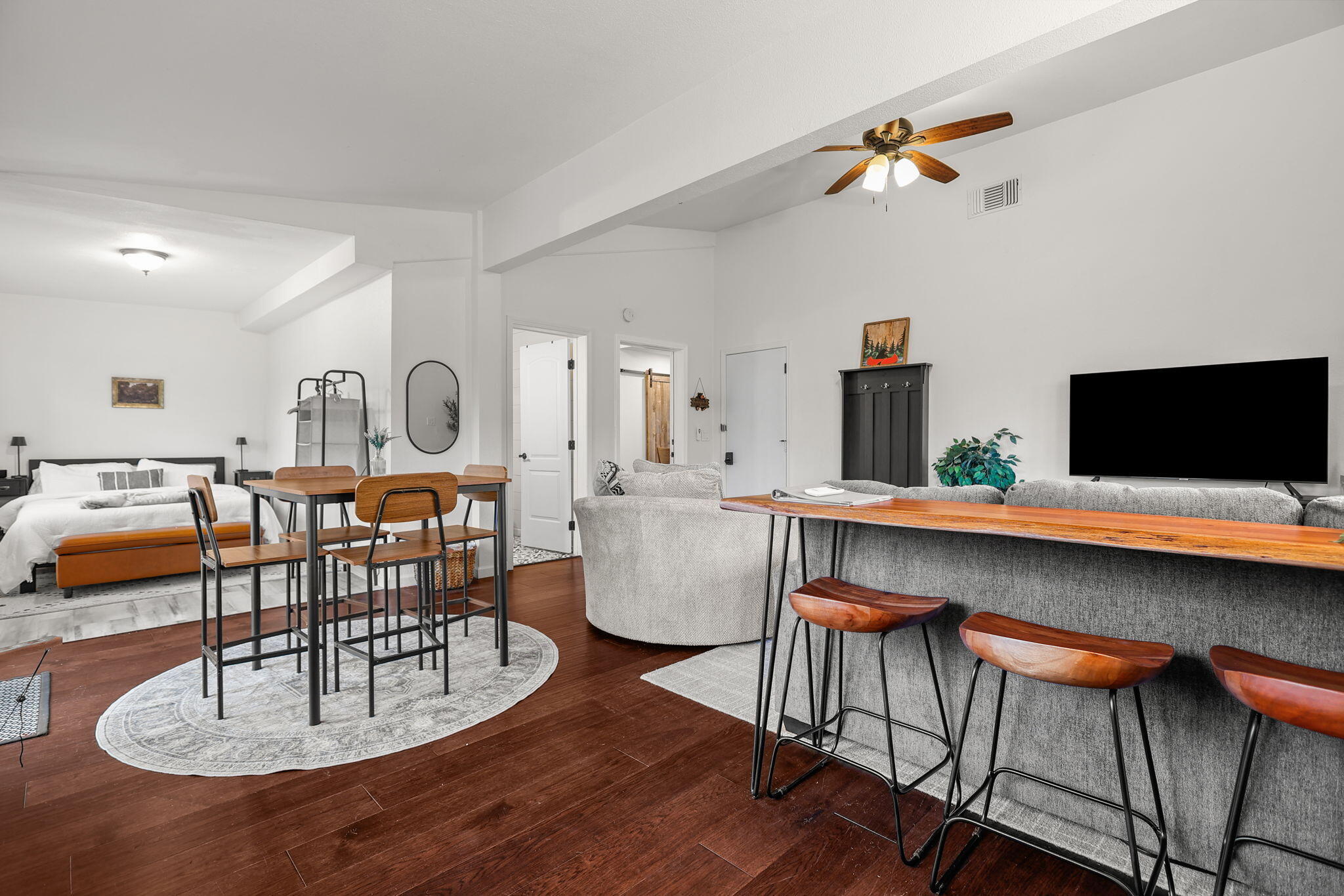 2041 Athens Avenue Redding, CA 96001 - Photo 19 of 28 2041 Athens Avenue