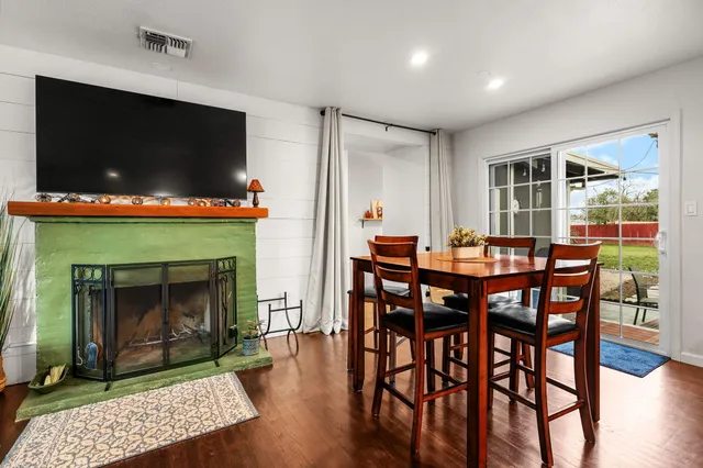 $424,900 | 2041 Athens Avenue, Redding, CA 96001