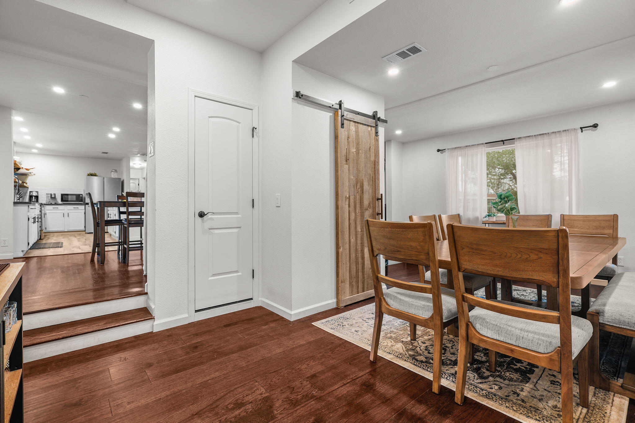 2041 Athens Avenue Redding, CA 96001 - Photo 7 of 28 2041 Athens Avenue