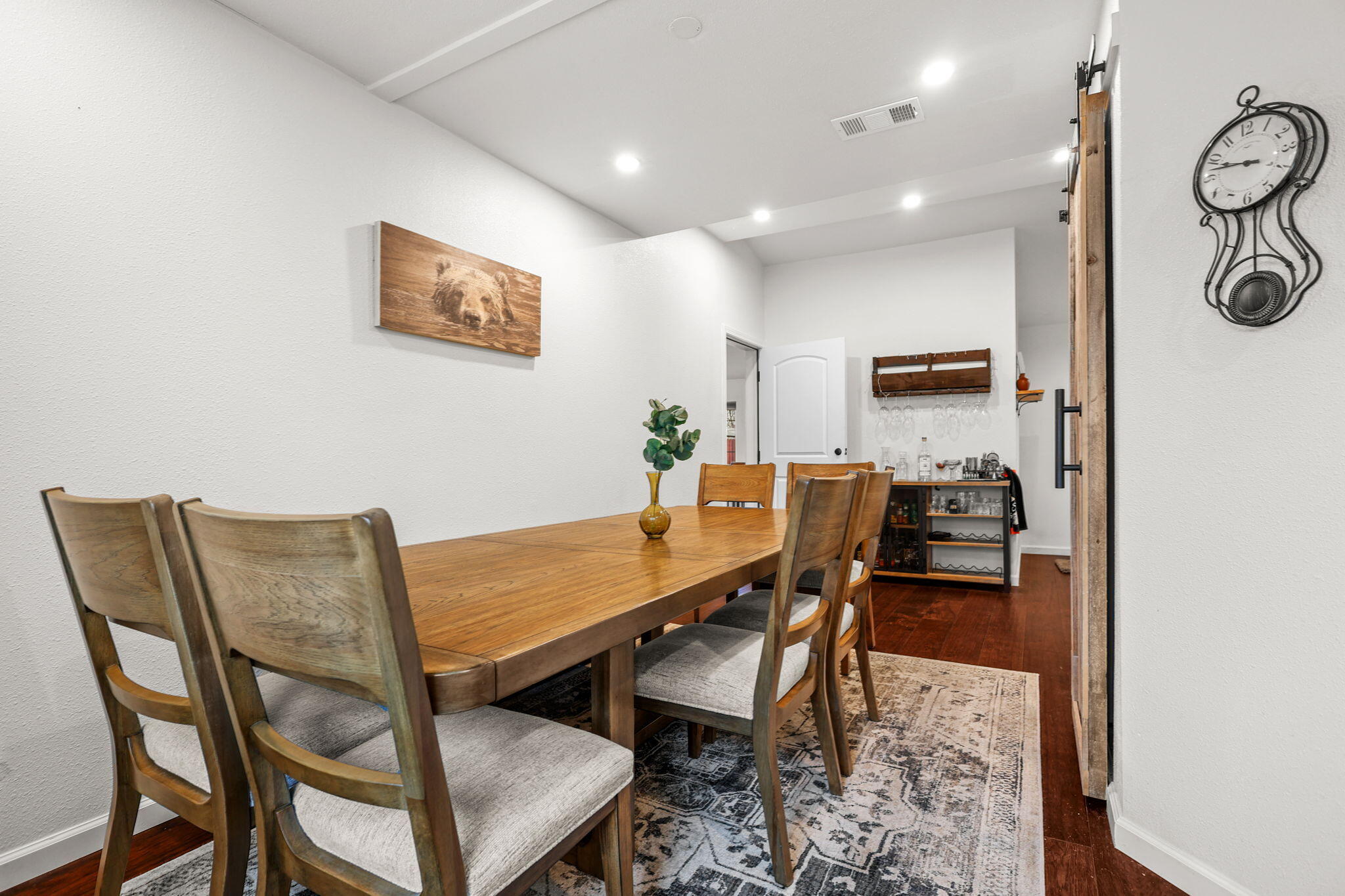 2041 Athens Avenue Redding, CA 96001 - Photo 8 of 28 2041 Athens Avenue