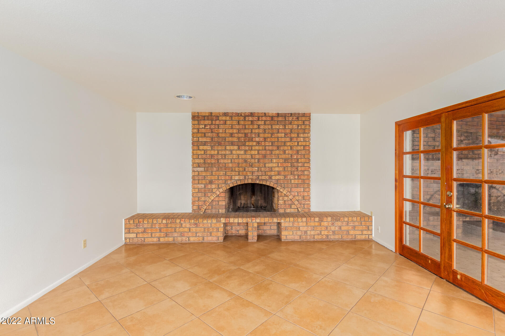 2916 South Terrace Road Tempe, AZ 85282 - Photo 4 of 26 01 - Terrace