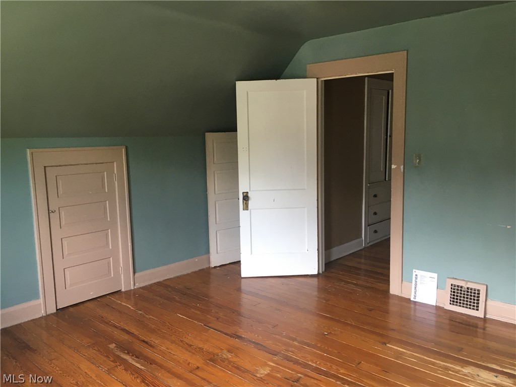 3307 Altamont Road Cleveland, OH 44118 - Photo 14 of 24