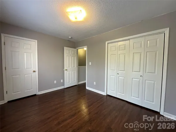 $1,099 | 1520 North Main Avenue, Unit 20, Newton, NC 28658