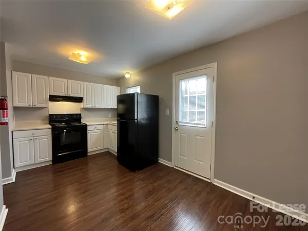 $1,099 | 1520 North Main Avenue, Unit 20, Newton, NC 28658