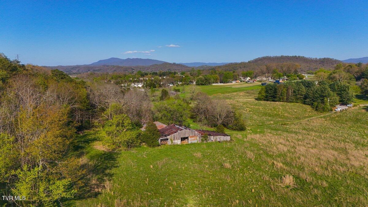 814 Frank Jones Road Johnson City, TN 37601 - Photo 15 of 18 DJI_20260409173935_0275_D