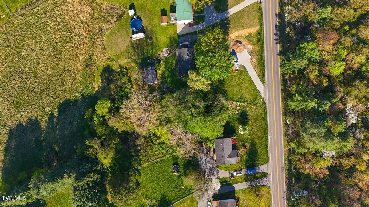 814 Frank Jones Road Johnson City, TN 37601 - Photo 17 of 18 DJI_20260409174312_0277_D