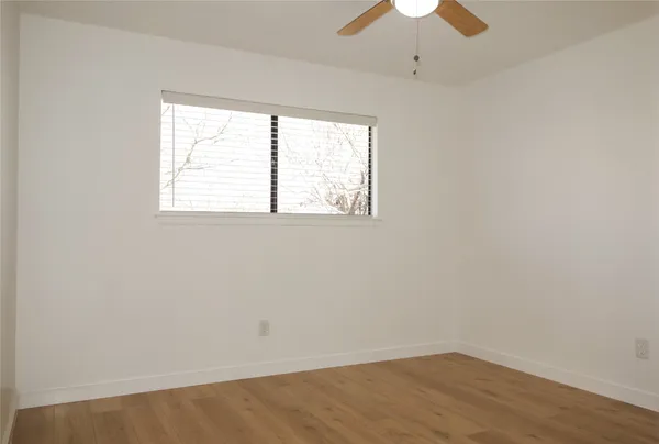 $1,400 | 1106 August Drive, Unit A, Austin, TX 78753